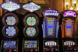 Comparatif des jeux : la salle de poker du Casino de Namur face à d&rsquo;autres casinos