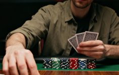 Poker Short Deck Hold’em : Stratégies pour Dominer à la Table