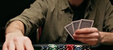 Poker Short Deck Hold’em : Stratégies pour Dominer à la Table