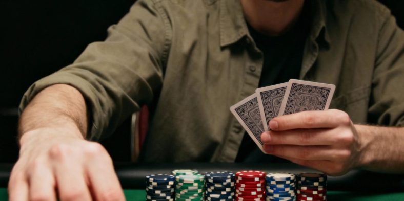 Poker Short Deck Hold’em : Stratégies pour Dominer à la Table