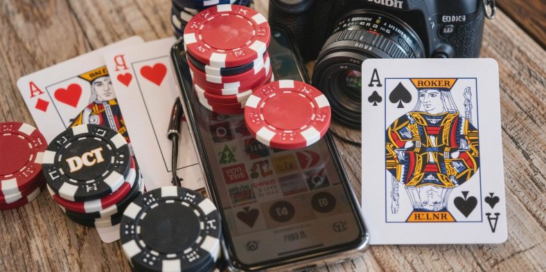 Comment les applications de poker transforment le jeu traditionnel