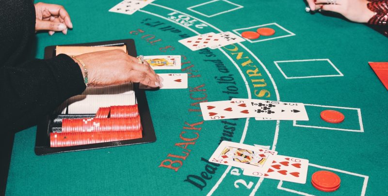 3 stratégies de base pour gagner au blackjack dès votre première main