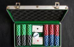 Pourquoi opter pour une mallette de poker personnalisée ?