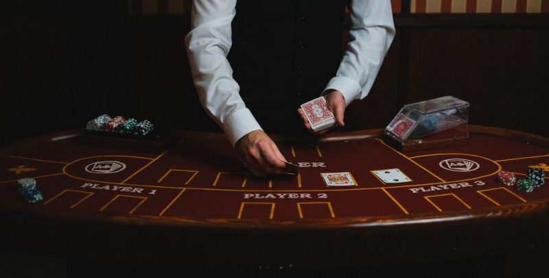 Cinq conseils pour gagner fréquemment au poker en ligne