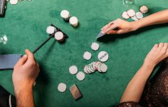 Règlement poker international : comment s&rsquo;adapter aux différentes règles