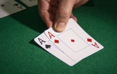 Maîtrisez les règles du texas hold&#8217;em et dominez la table